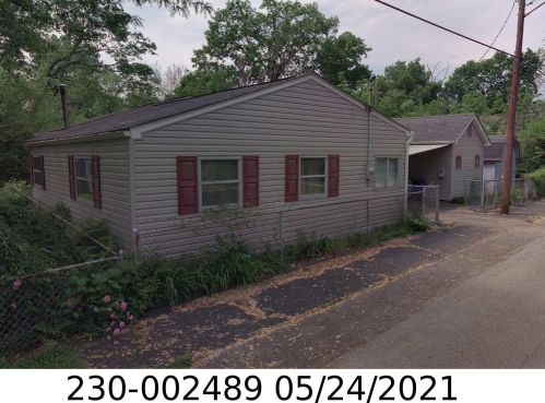 7047 Norwood Dr, Darbydale OH  43123-9643 exterior