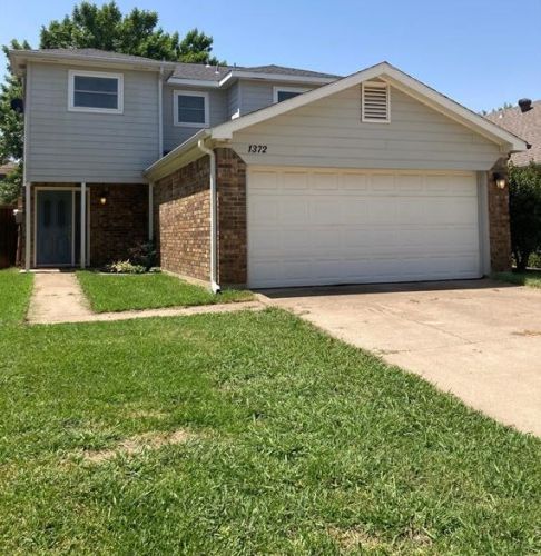 1372 Chinaberry Dr, Lewisville, TX 75077-2134