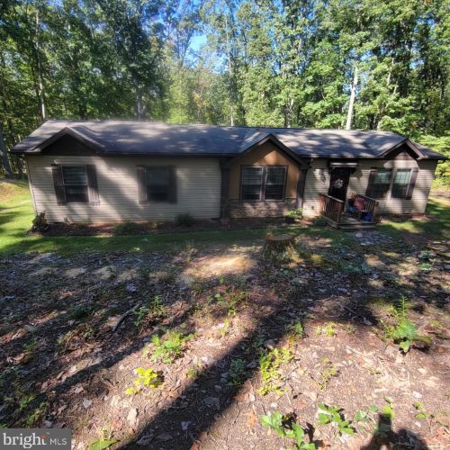139 Dusty Ln, Hedgesville, WV 25427-4403