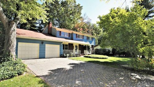 14 Valley Forge Dr, East Brunswick, NJ 08816-3273