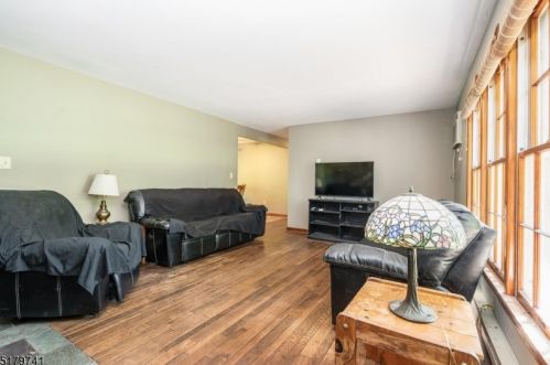 518 Route 31, East Amwell Township NJ  08551-1221 exterior