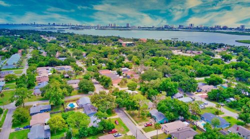 5221 Isabelle Ave, Daytona Beach, FL 32127-5413