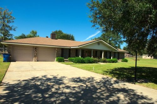 2905 Lawn Oak Dr, Orange, TX 77632-5236