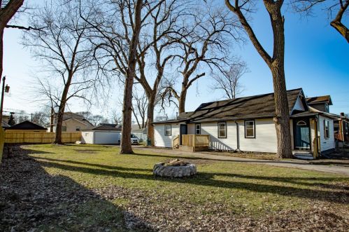 5722 Baring Ave, Hammond, IN 46320-1444