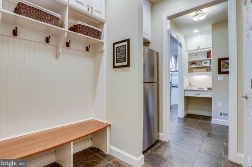 11406 Wild Bramble Way, Herndon VA  20194-1001 exterior