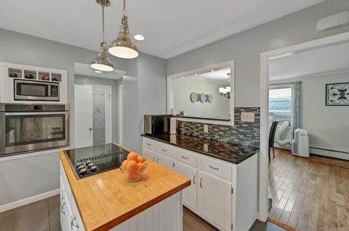 14 Oak Ave, Highland Falls NY  10928-1305 exterior