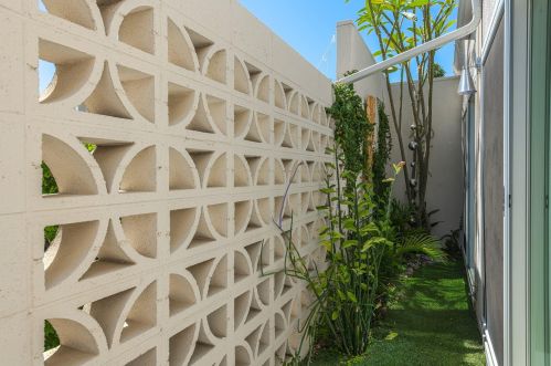 1848 Sandcliff Rd, Palm Springs CA  92264-4844 exterior