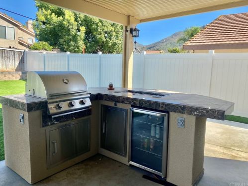 45372 Escalante Ct, Temecula CA  92592-5725 exterior