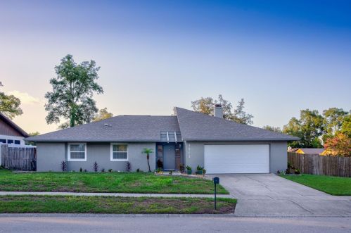 3913 Foothills Dr, Orlando, FL 32810-2854