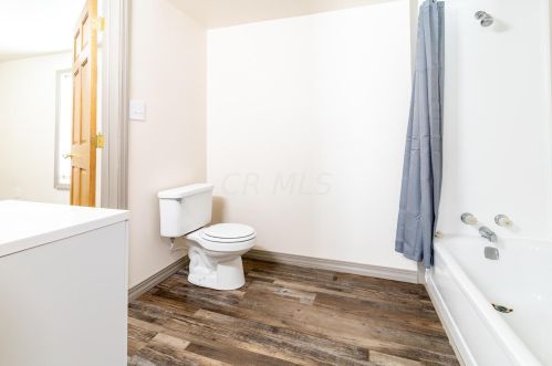 1339 Willard St, Washington Ch OH  43160-2373 exterior