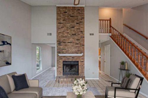 3313 Stone Bridge Dr, Lewisville TX  75028-2667 exterior