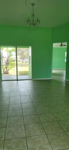 816 Adeline Ave, Lehigh Acres, FL 33971-6571