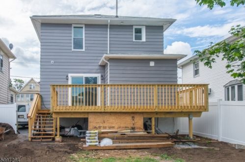 22 Harvard St, Nutley NJ  07110-3322 exterior
