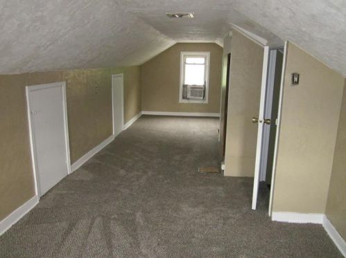 140 Wells Ave, New Kensington PA  15068-3850 exterior