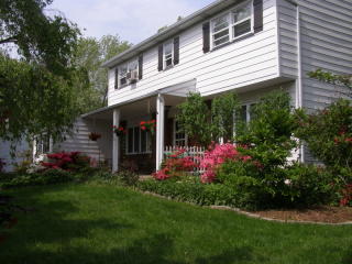 92 Lynnfield Ter, Delaware Park, NJ 08865-2019