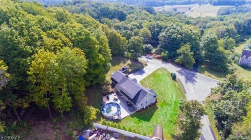 80 Clark Rd, Wantage NJ  07461-3112 exterior