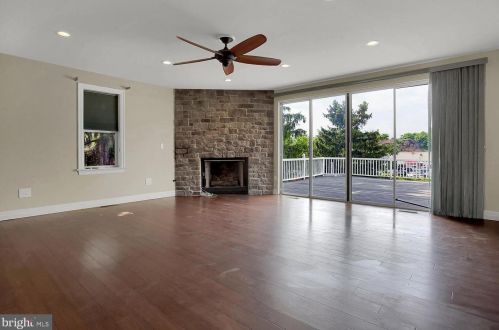 3655 Derry St, Harrisburg PA 17111-4354 exterior