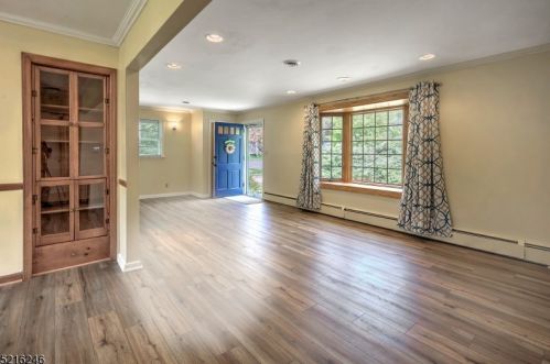 18 Sunnybrook Rd, Bernardsville NJ  07924-2713 exterior