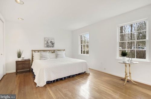 2509 Goldcup Ln, Herndon VA 20191-4220 exterior