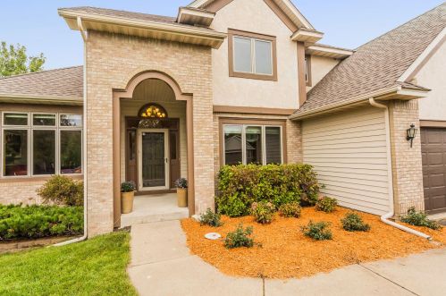 4285 Balsam Ln, Minneapolis, MN 55441-1908