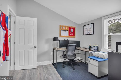 501 Rhoads Ave, Tavistock NJ  08033-2931 exterior