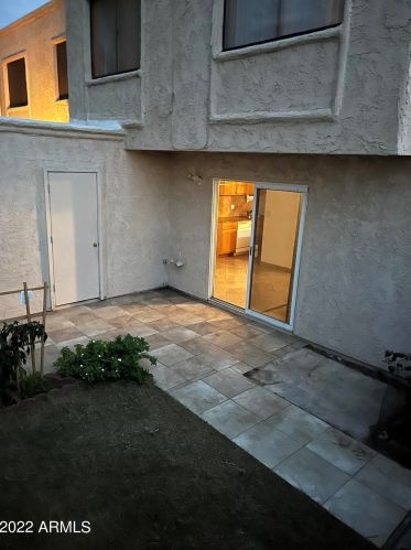 5438 Sheena Dr, Glendale, AZ 85306-4741
