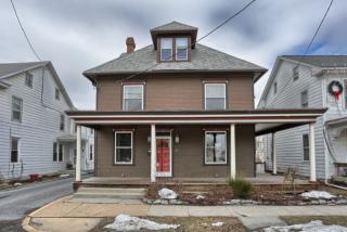 121 Penn Ave, Lebanon, PA 17042-3228