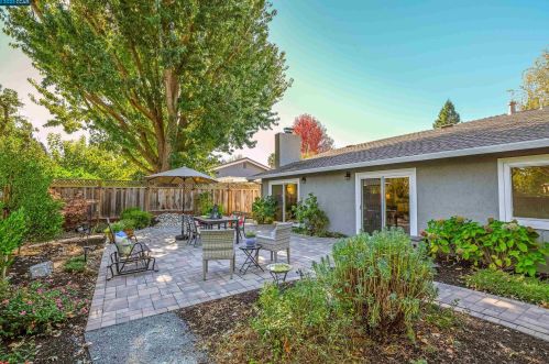 1041 Lehigh Valley Cir, Danville CA  94526-4925 exterior