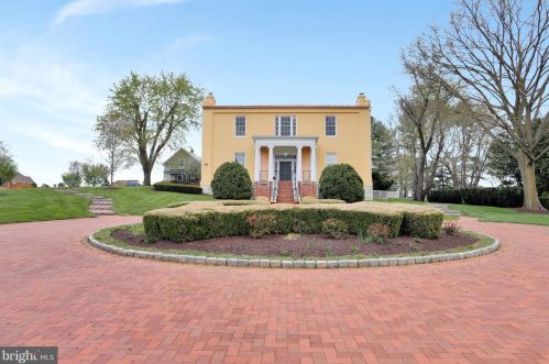 315 Lewis Washington Dr, Charles Town WV  25414-5666 exterior