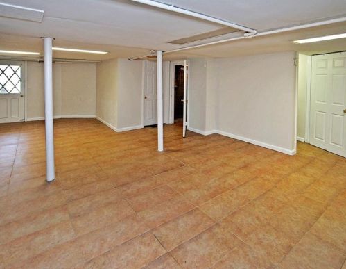 802 Berkshire Ave, Pittsburgh PA  15226-2138 exterior