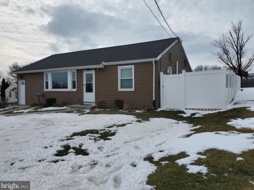 1320 Bryn Mawr Rd, Carlisle, PA 17013-1501