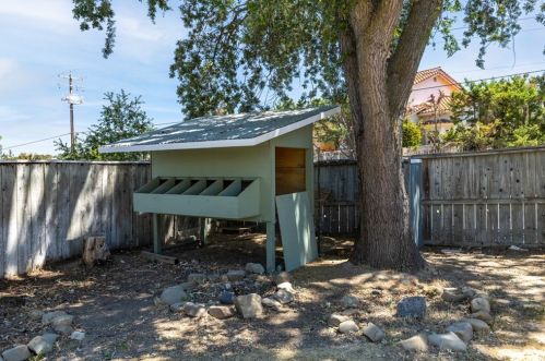 1457 Condor Ln, Templeton CA  93465-9808 exterior