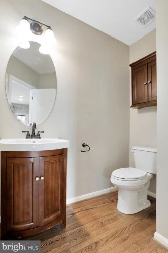 125 Victoria Ln, Charles Town WV  25414-5984 exterior