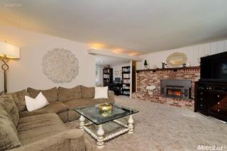6349 Everest Way, Sacramento CA  95842-2834 exterior