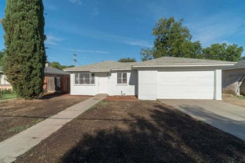 2680 Clara Ave, Fresno, CA 93706-5301