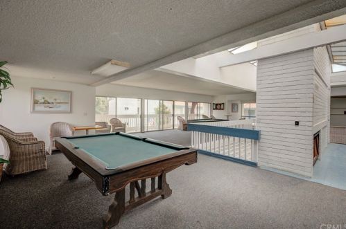 818 Camino Real, Redondo Beach CA  90277-4373 exterior