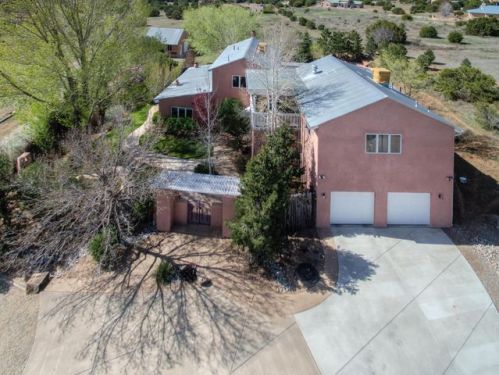 20 Western Saddle Dr, Sedillo, NM 87059-7885
