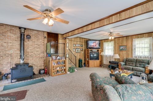 1823 Harvey Straughn Rd, Blackbird DE  19734-9646 exterior