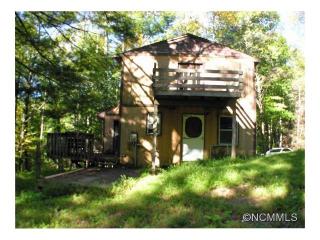 143 Red Huckleberry Ln, Hendersonville, NC 28792-5597
