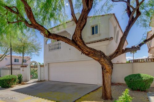 1062 Henry Dr, Chandler, AZ 85224-8698