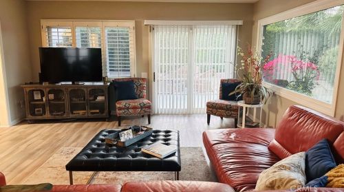 1050 Louise Dr, Palm Springs CA  92262-3241 exterior