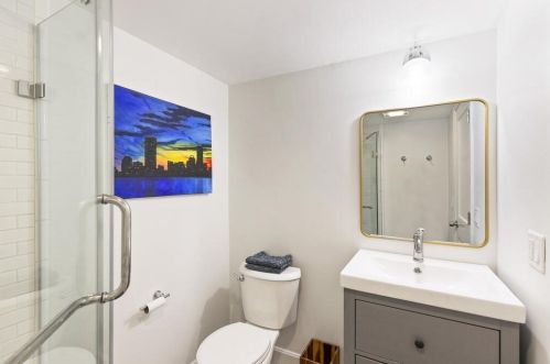 119 Rhinecliff St, Arlington MA 02476-7332 exterior