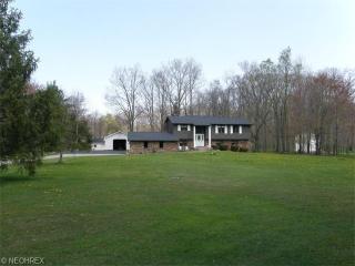 8405 Bridlehurst Trl, Willoughby, OH 44094-5139