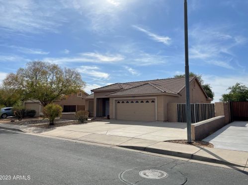22322 108th Ave, Sun City AZ  85373-4024 exterior