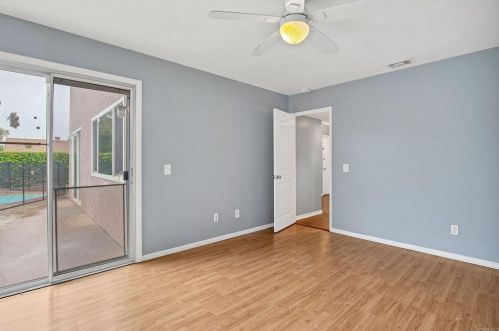 1260 Hoover St, Escondido CA  92027-1415 exterior