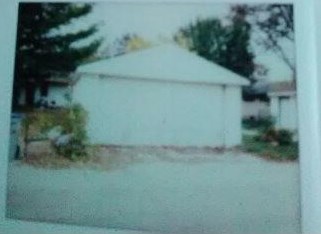 5908 67th St, Milwaukee, WI 53218-1932