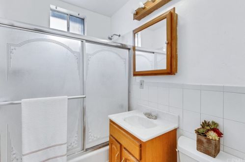 8938 Ibsen St, Pico Rivera CA  90660-1634 exterior