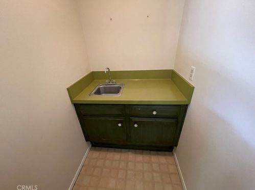 1826 Claudia Ave, Simi Valley CA 93065-3642 exterior