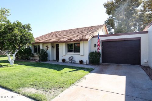 187 Leisure World, Mesa, AZ 85206-3115