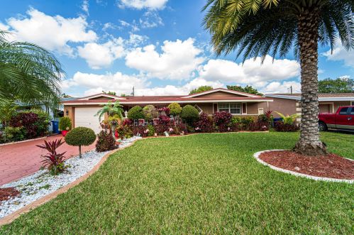 6921 28th St, Hollywood FL  33023-3709 exterior